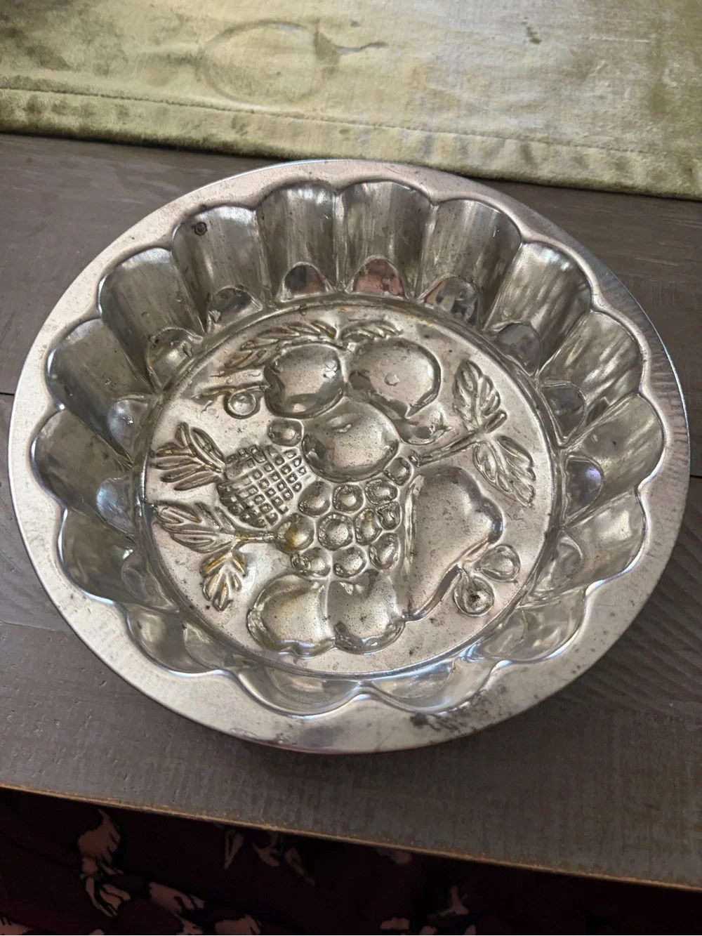 Decorative Silver Fruit-Embossed Metal Jelly Mold